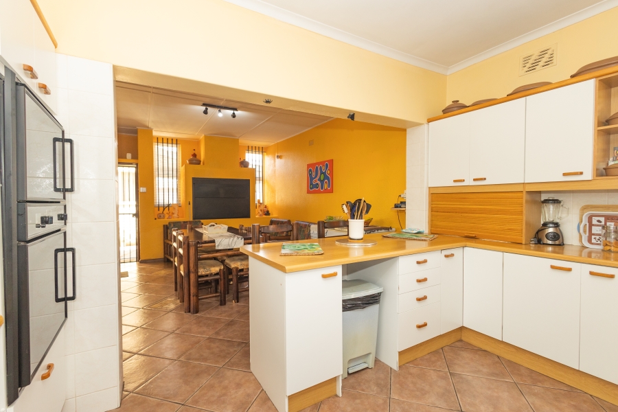 5 Bedroom Property for Sale in Churchill Estate Western Cape